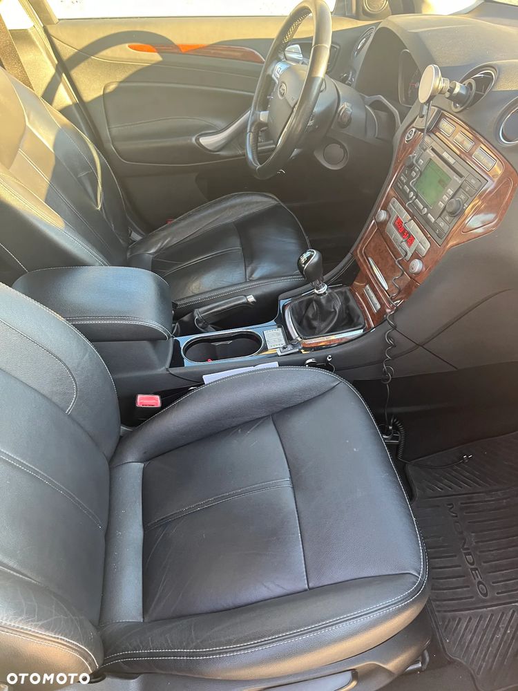 Ford Mondeo 2.5 Ghia X - 4