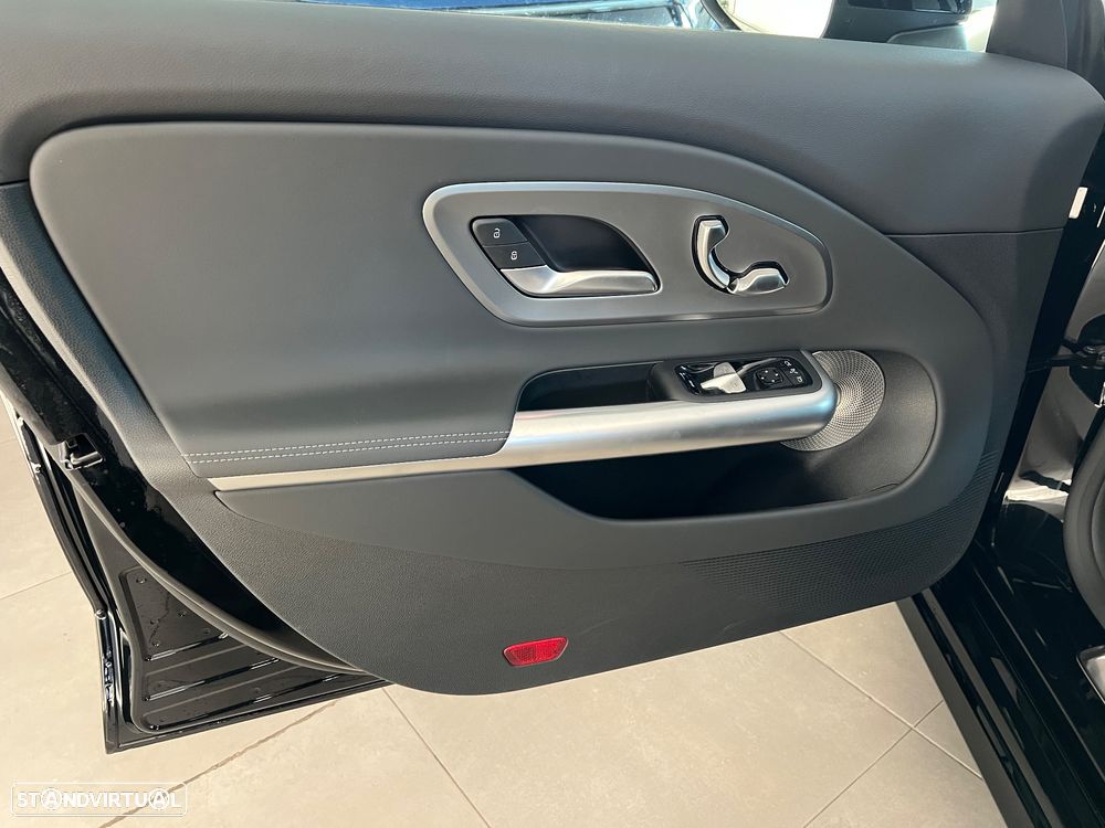 Mercedes-Benz CLA 250+ EQ - 11