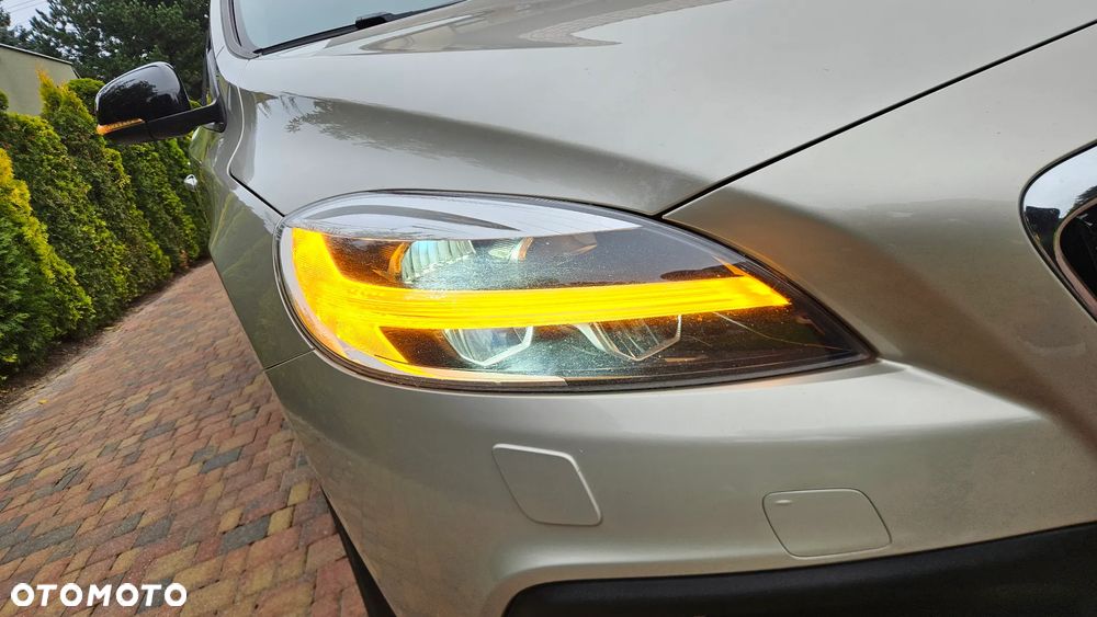 Volvo V40 Cross Country D2 Drive-E Summum - 13