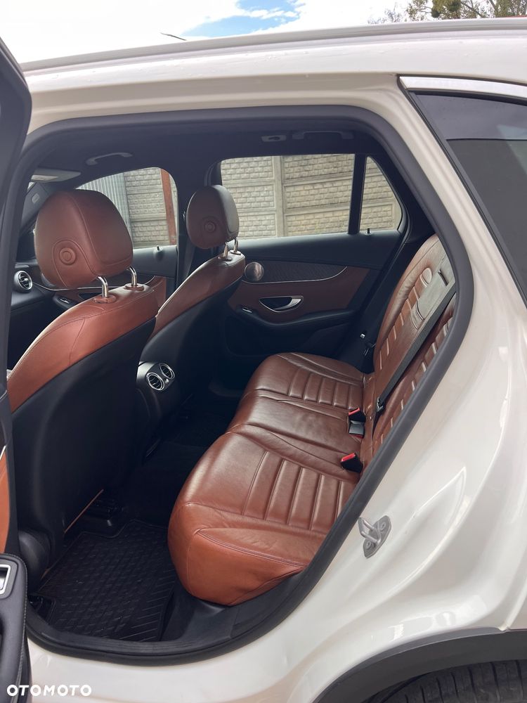 Mercedes-Benz GLC - 14