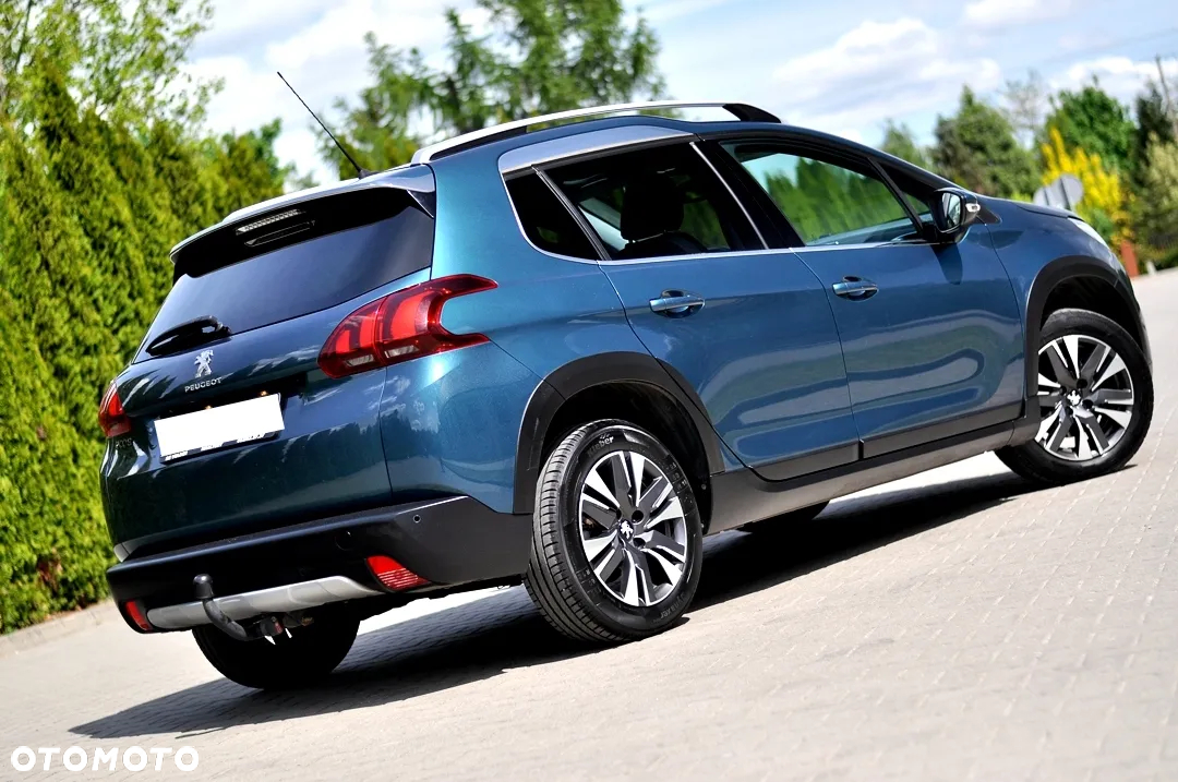 Peugeot 2008 1.2 Pure Tech GPF Allure S&S - 4