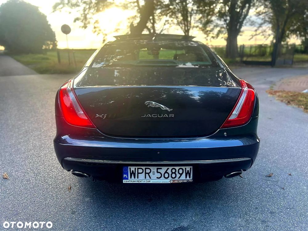 Jaguar XJ 3.0 D V6 Premium Luxury - 6