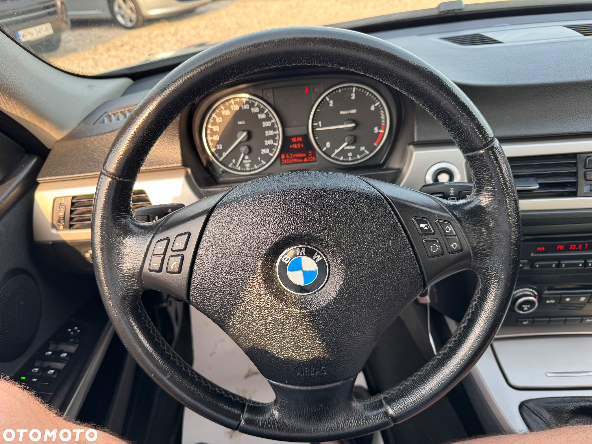 BMW Seria 3 318d - 12