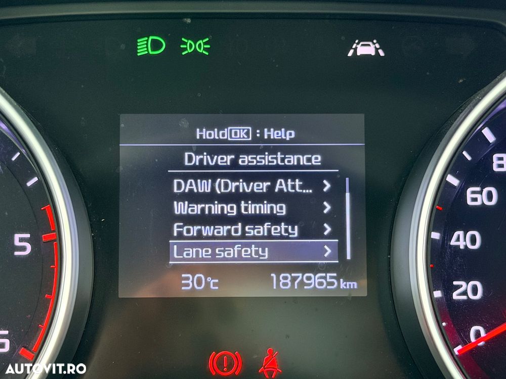 Kia Ceed 1.6 DSL MHEV Star - 16