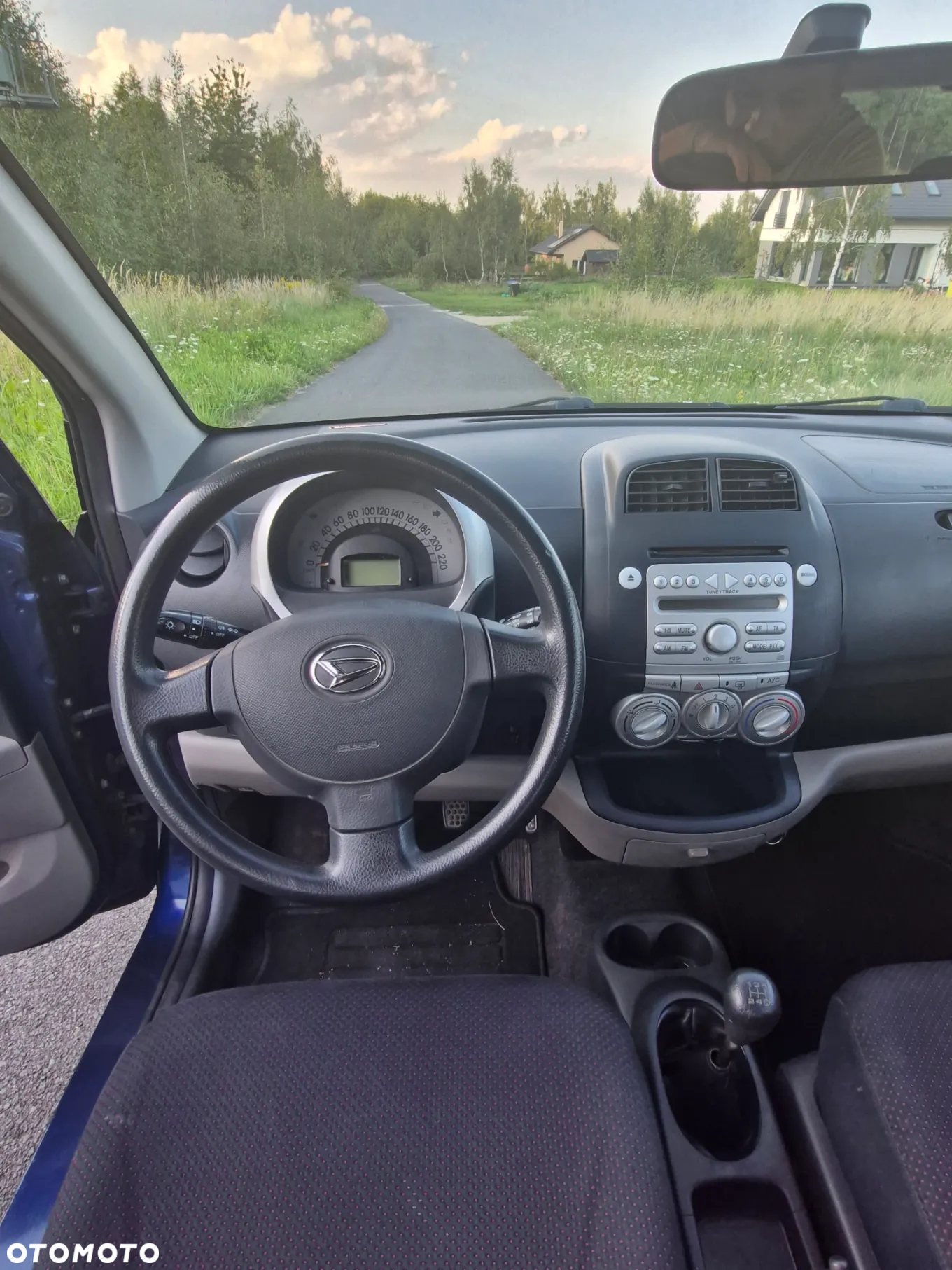 Daihatsu Sirion 1.0 - 8