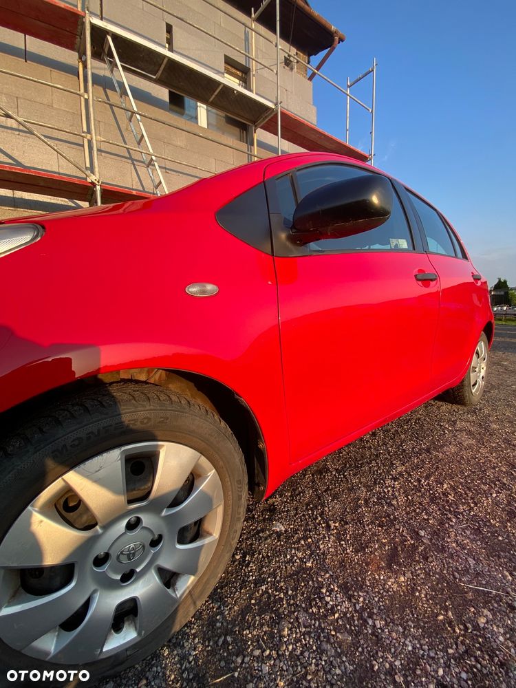 Toyota Yaris - 19