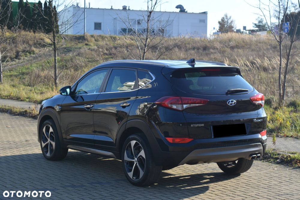 Hyundai Tucson 2.0 CRDI BlueDrive Comfort 2WD - 16