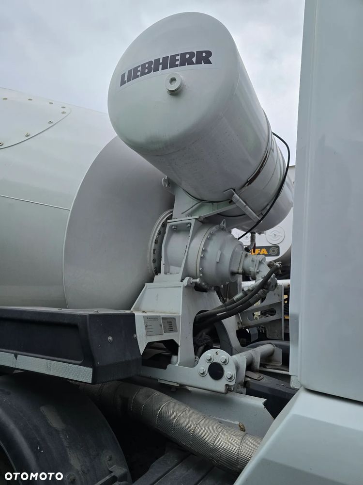 Mercedes-Benz Arocs 3243 - 3