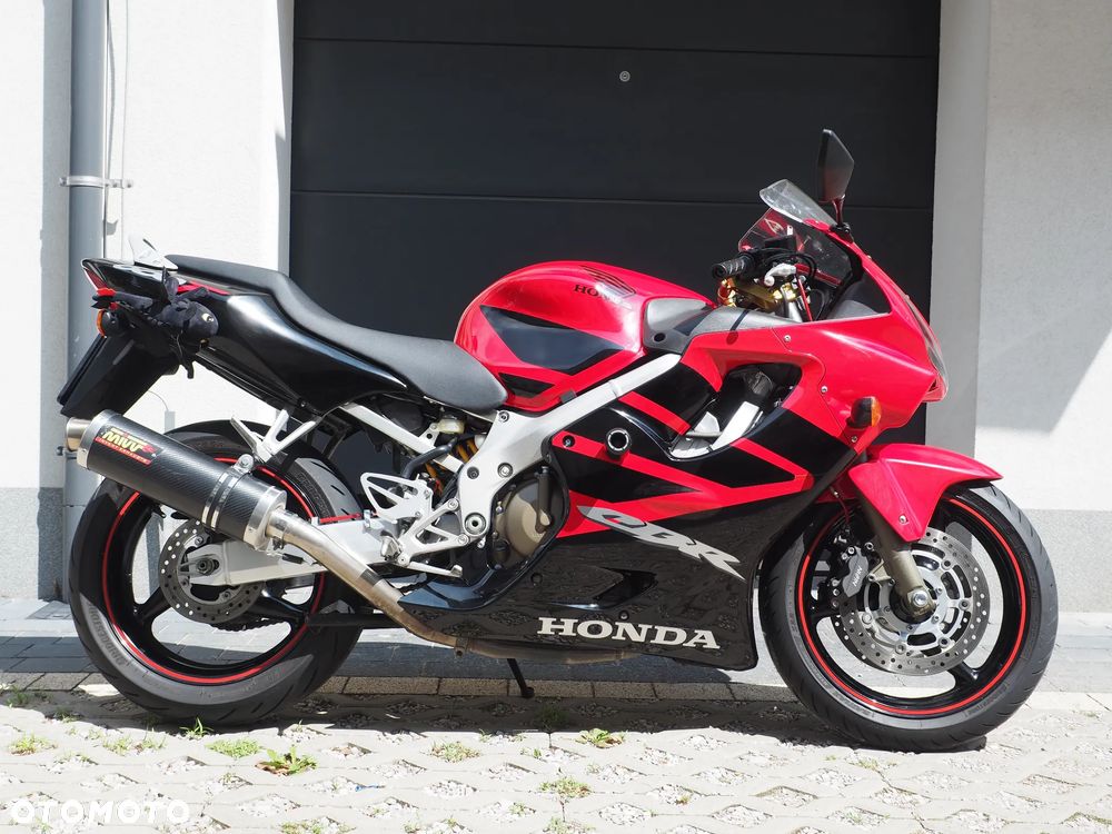 Honda CBR - 1