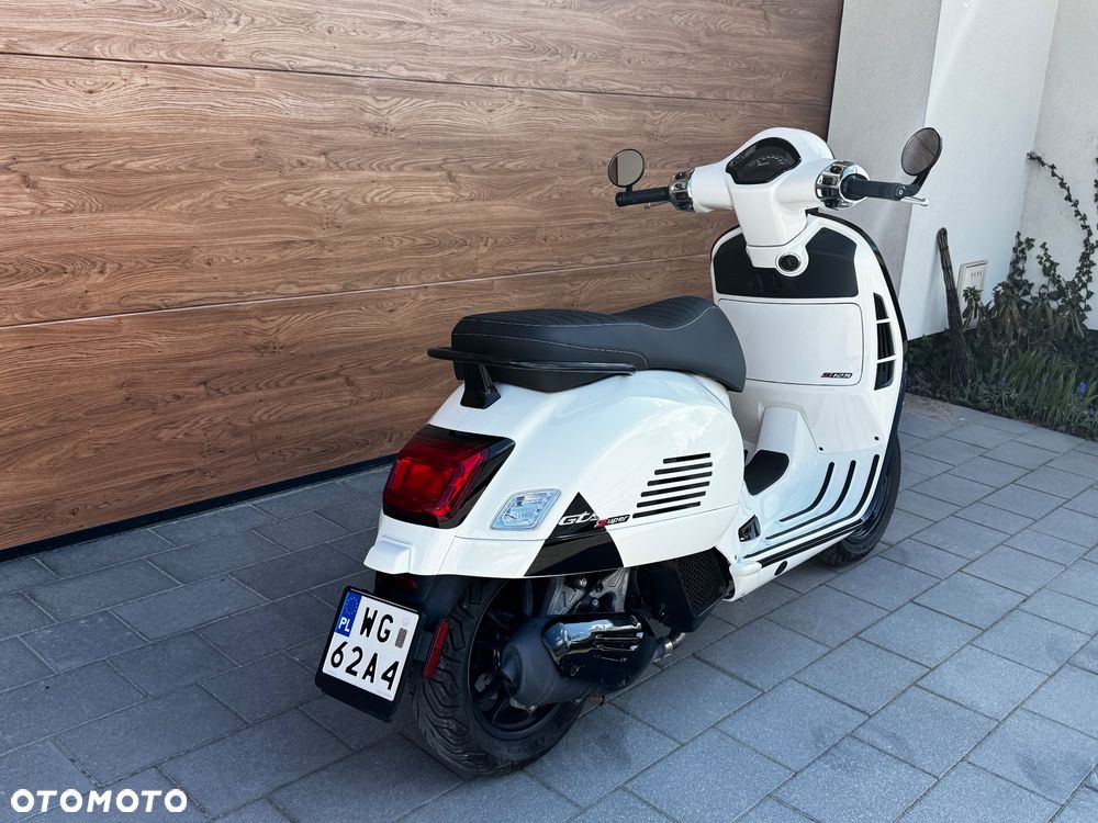 Piaggio Vespa - 3