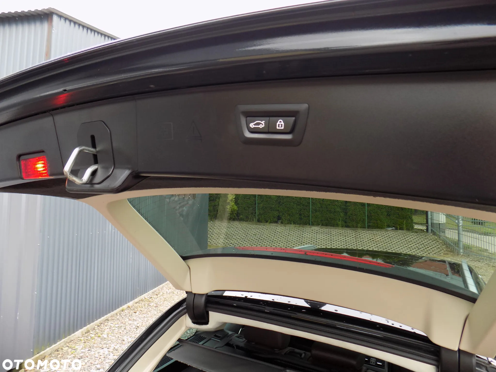 BMW Seria 5 525d Touring Sport-Aut Luxury Line - 38