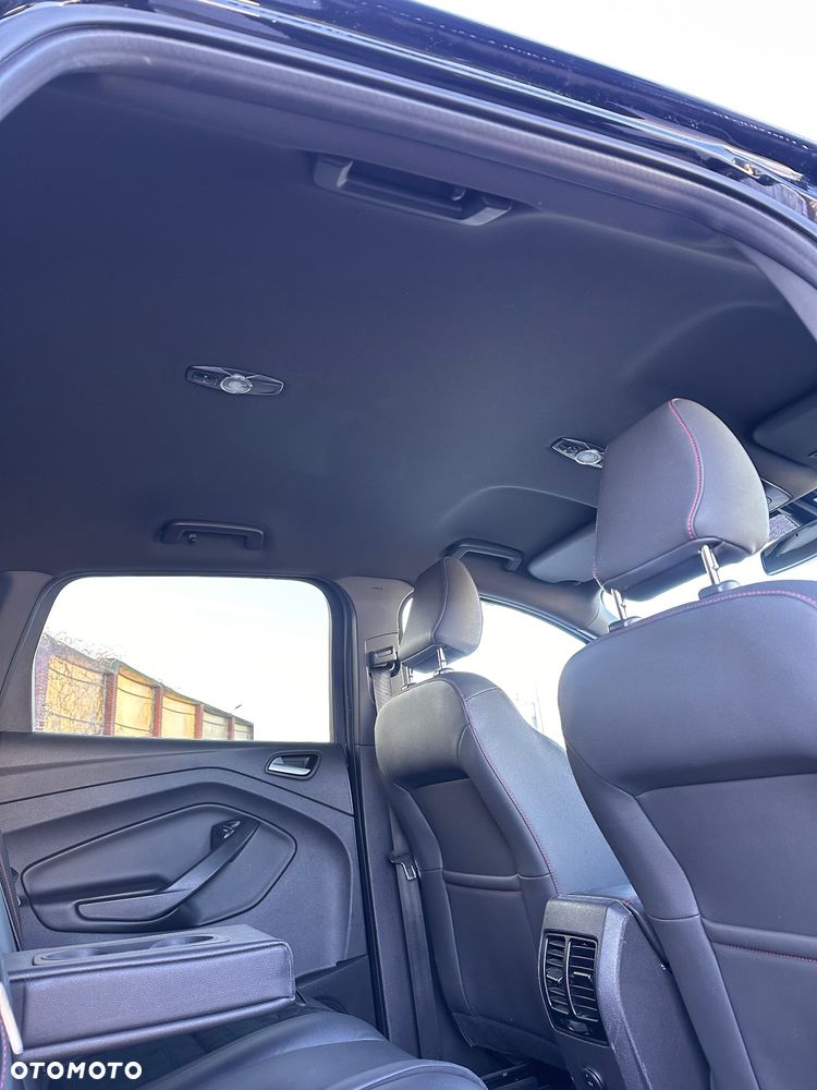 Ford Kuga 2.0 TDCi 4x4 ST-Line - 26