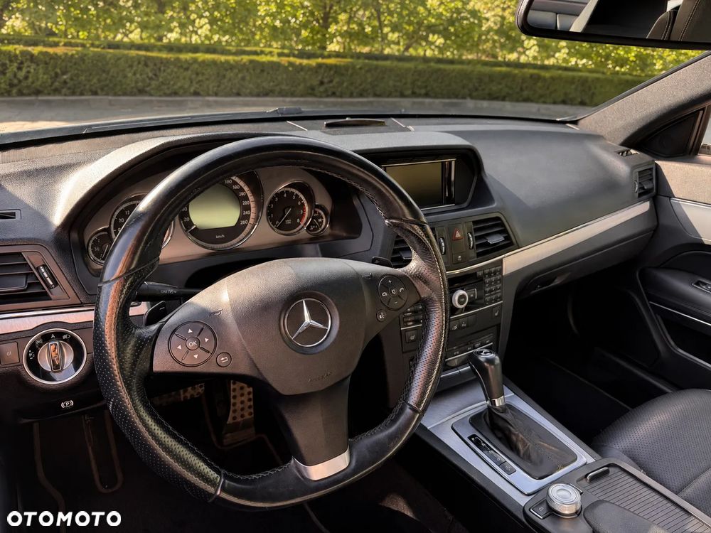 Mercedes-Benz Klasa E 250 CGI BlueEffICIENCY - 13