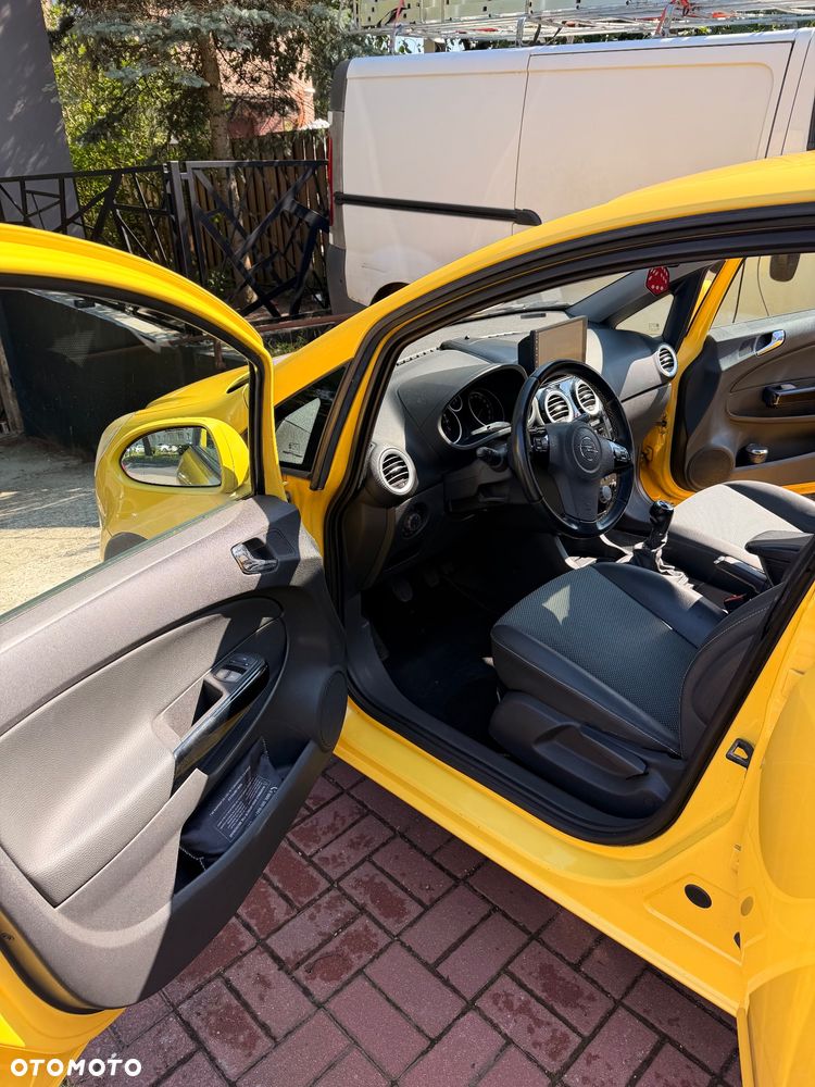 Opel Corsa 1.7 CDTI Cosmo - 14
