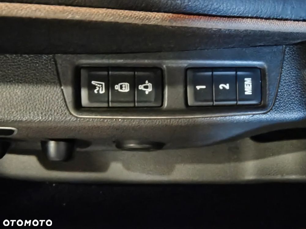 Opel Astra 1.4 T Elite - 23