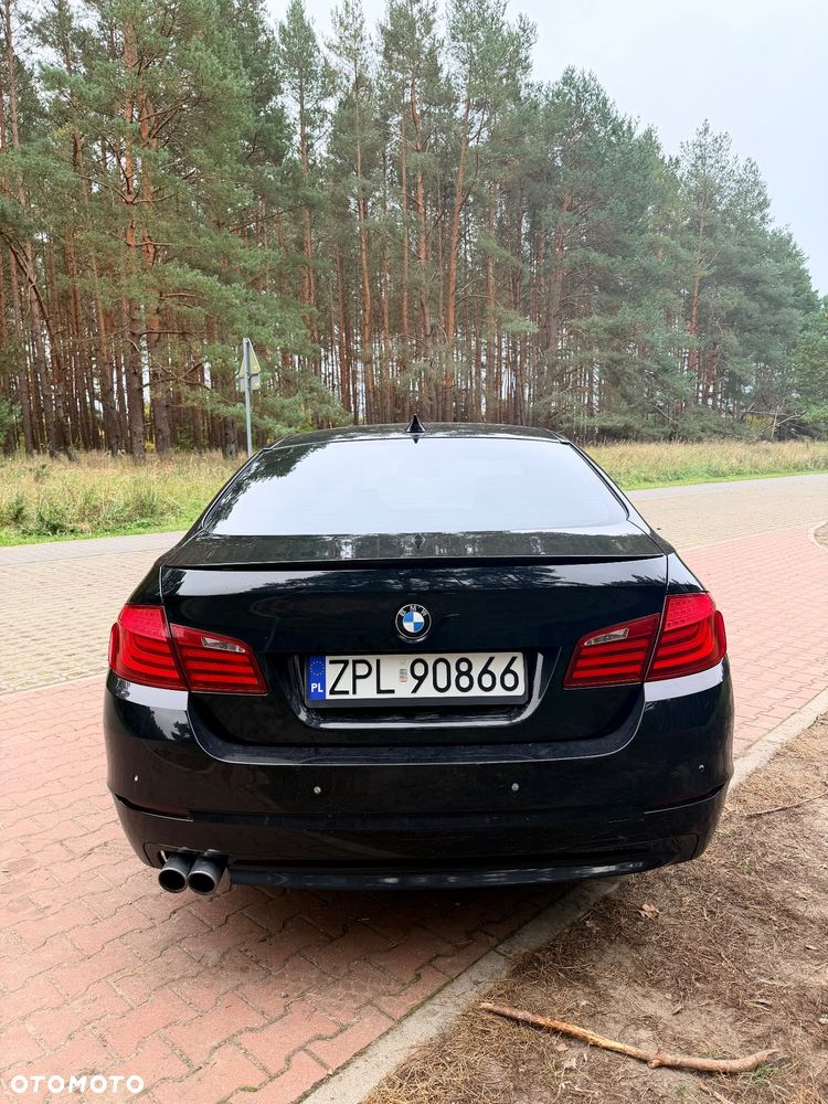 BMW 5 Series 2011 photo 4