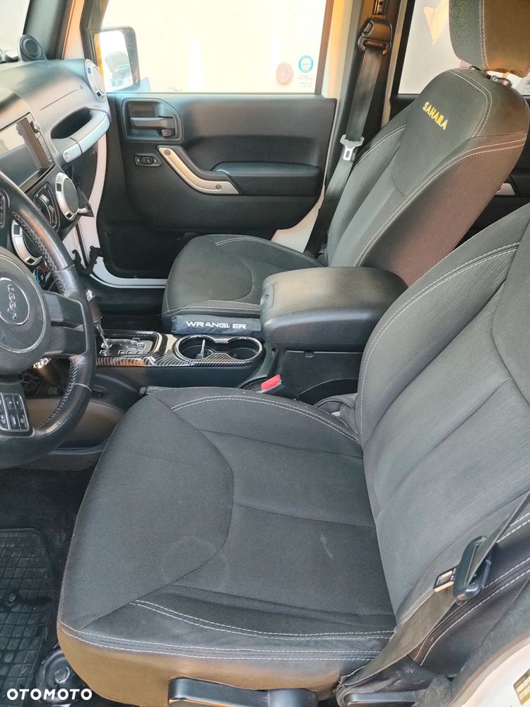 Jeep Wrangler 3.6 Unlim Sahara - 11