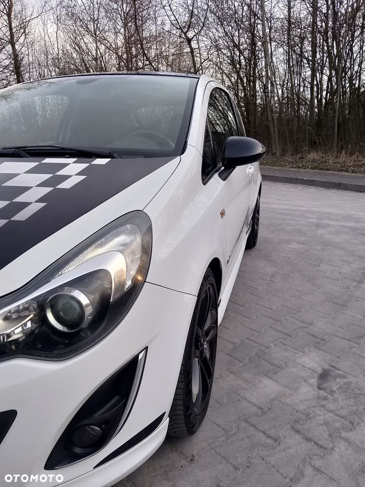 Opel Corsa 1.6 Turbo Color Race - 10