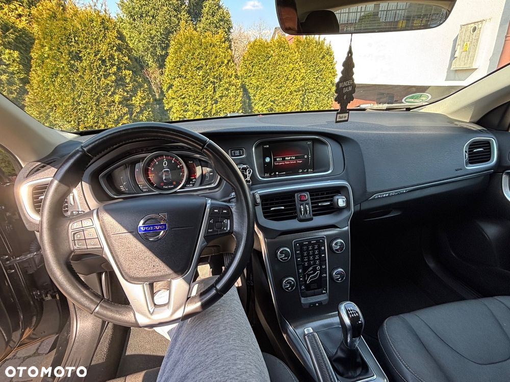 Volvo V40 Cross Country T3 Momentum - 9