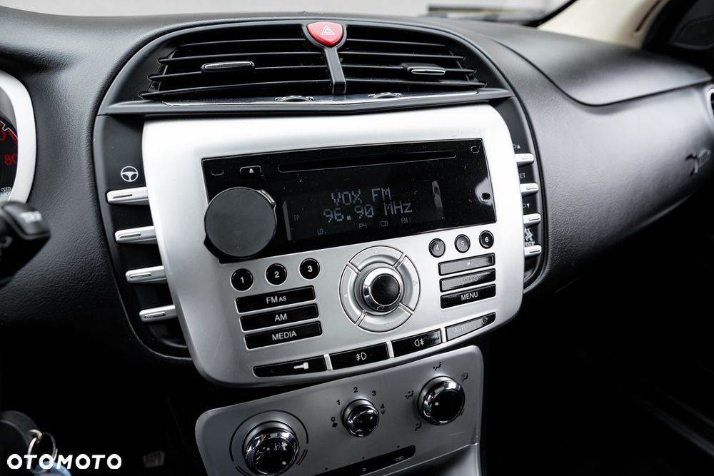 Lancia Delta 1.4 T-Jet Argento Euro5 - 29