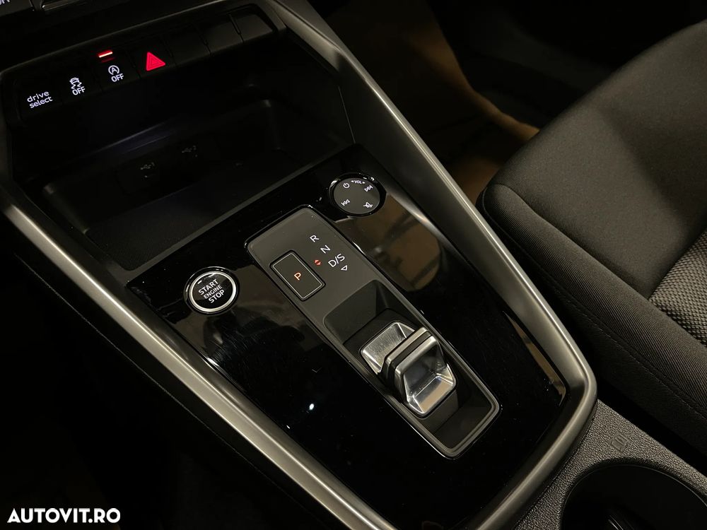 Audi A3 2.0 35 TDI S tronic Advanced - 22