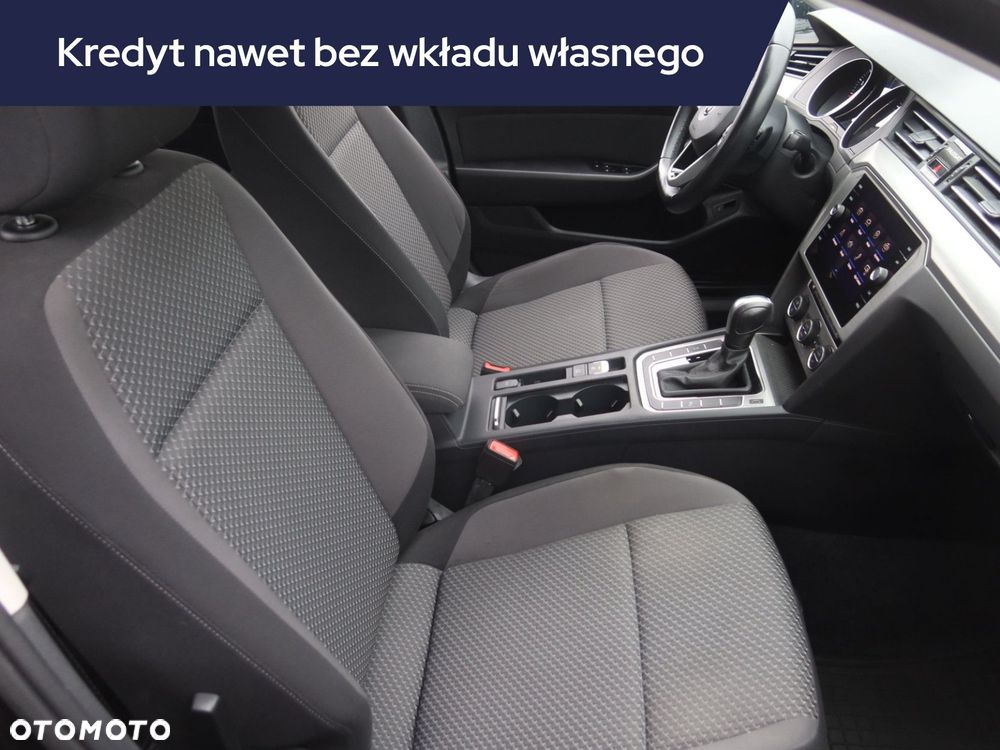 Volkswagen Passat Variant - 11