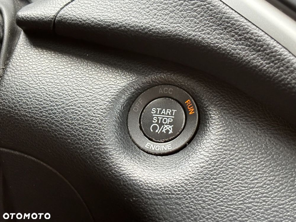 Jeep Cherokee - 28