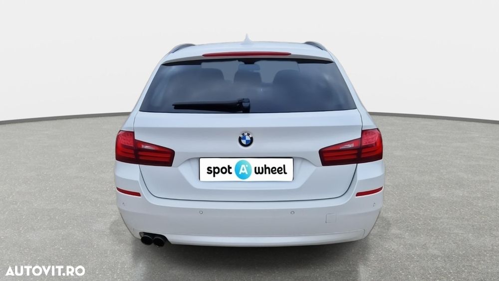BMW Seria 5 520d AT - 8