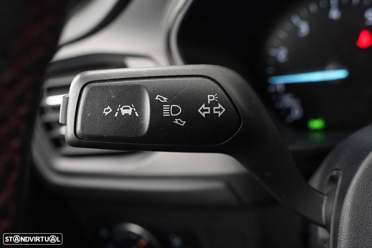 Ford Focus 1.0 EcoBoost MHEV ST-Line - 17