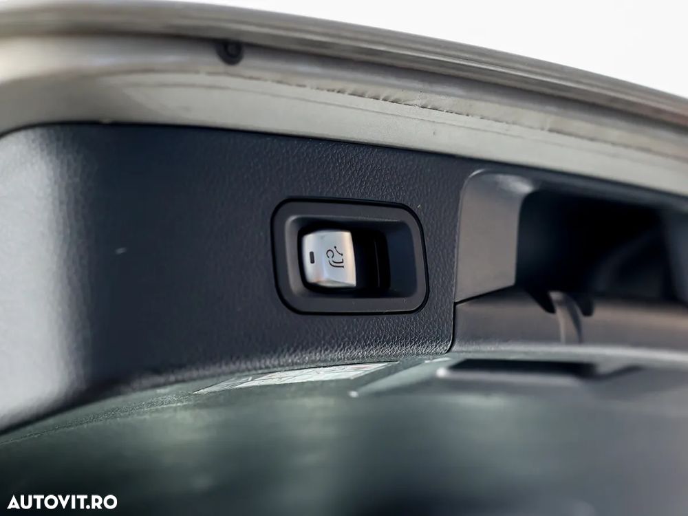 Mercedes-Benz C 200 d T 9G-TRONIC AMG Line - 33