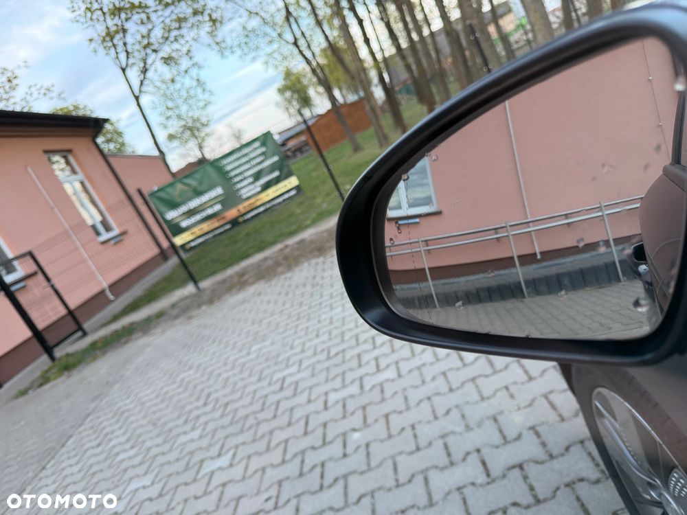 Hyundai Kona Premium - 16