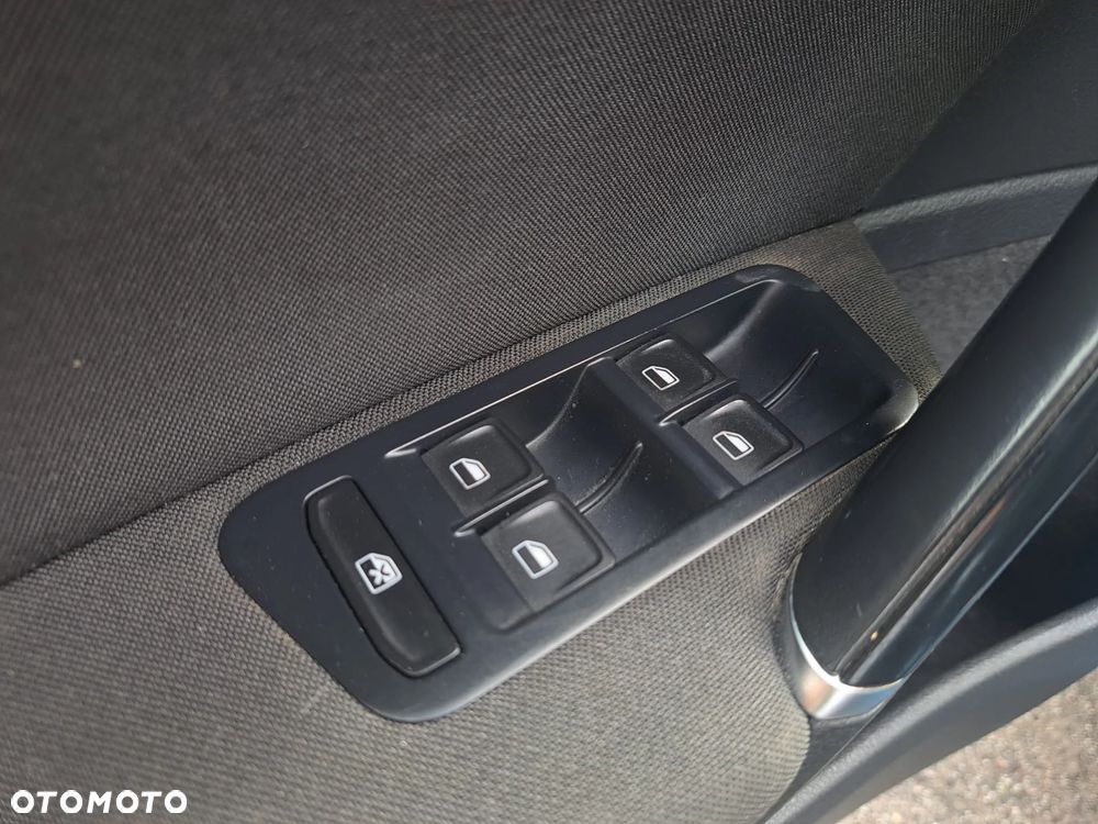 Volkswagen Golf - 20