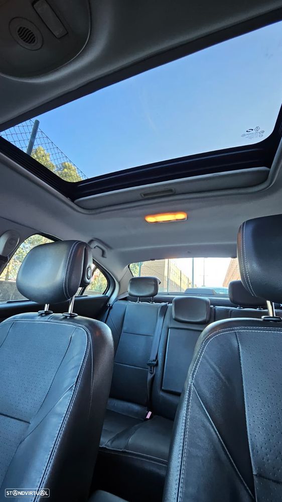 Renault Fluence 1.5 dCi Exclusive - 8