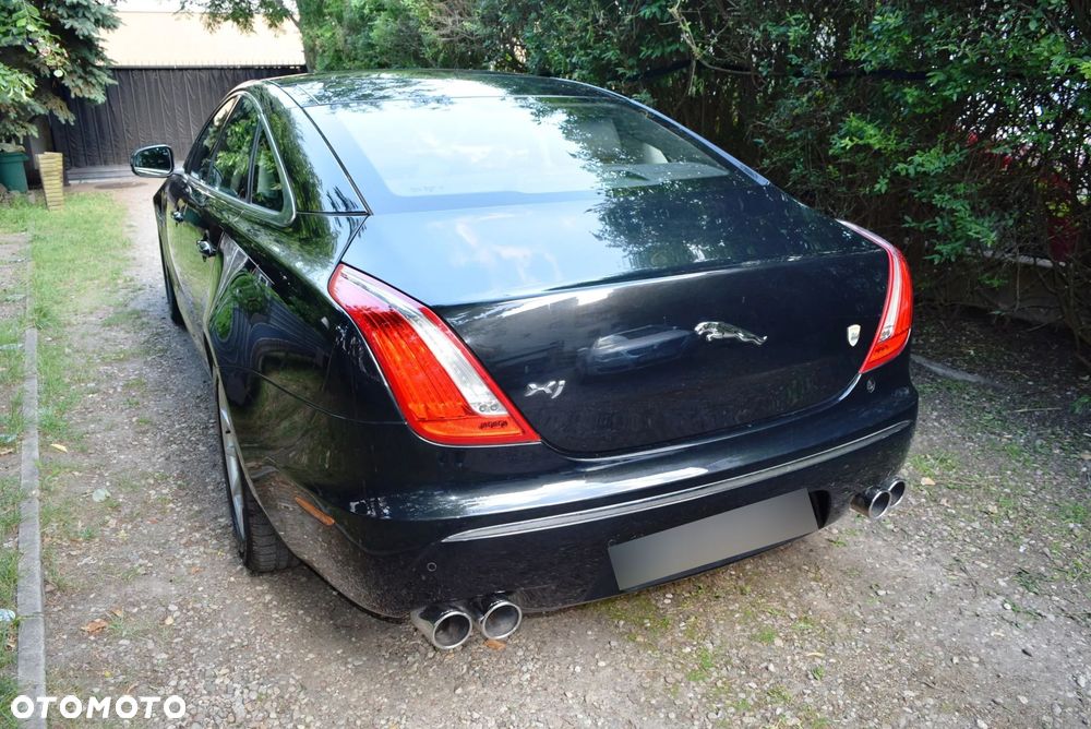 Jaguar XJ 3.0 D V6 Luxury - 8