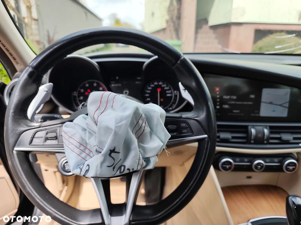 Alfa Romeo Giulia 2.0 Turbo Business - 14