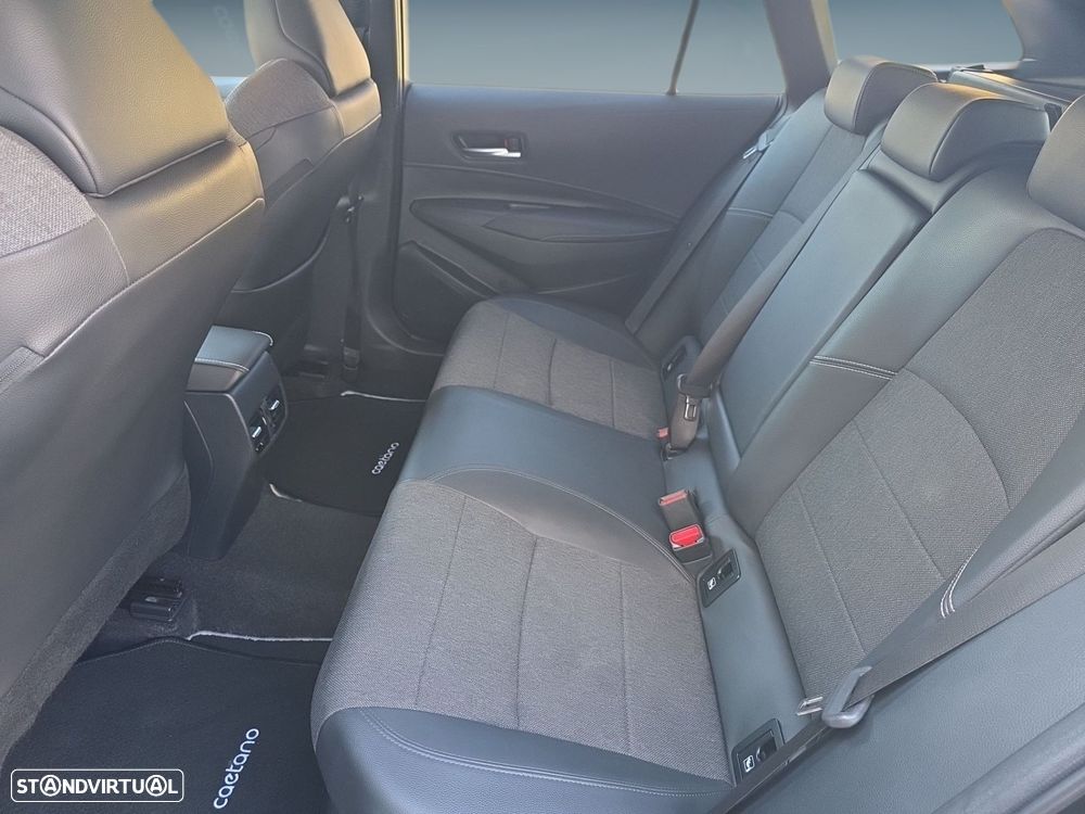 Toyota Corolla Touring Sports 1.8 Hybrid Comfort Plus - 26