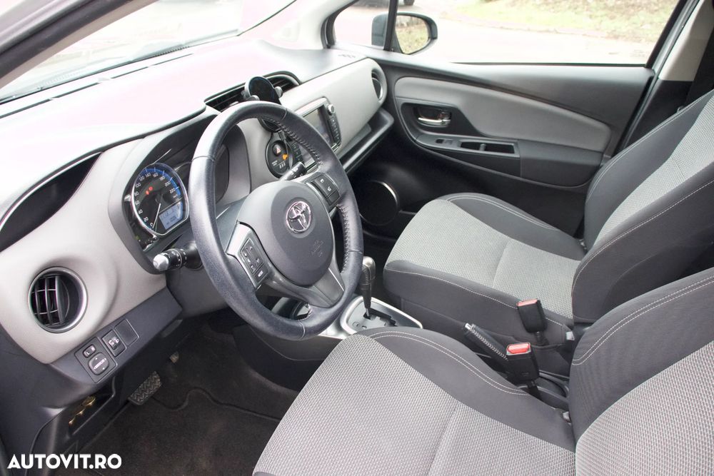 Toyota Yaris - 21