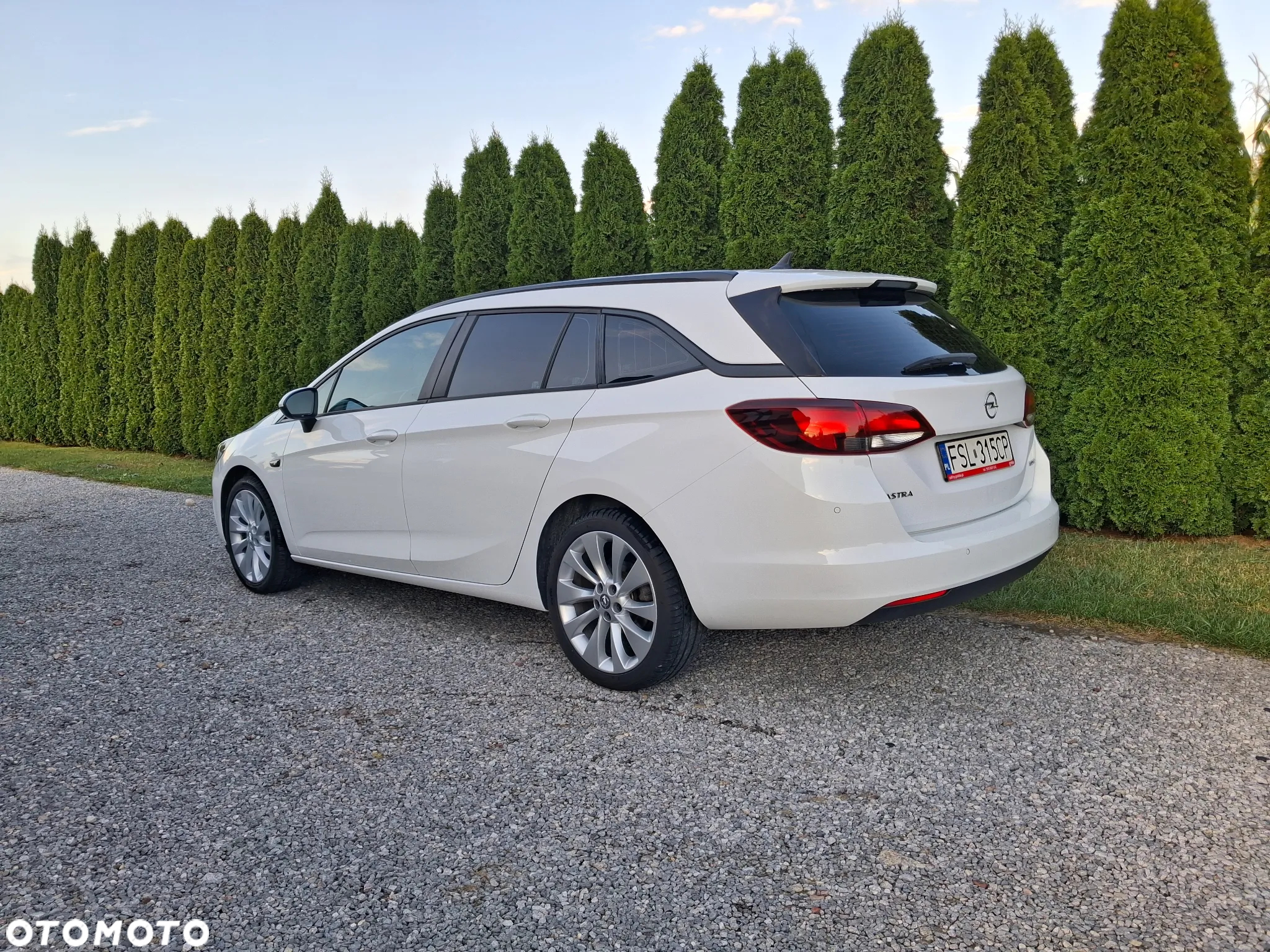 Opel Astra V 1.4 T Dynamic - 4