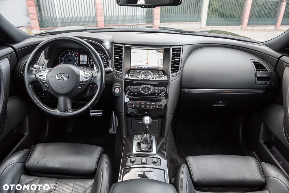 Infiniti Q70 3.0d S Premium - 24