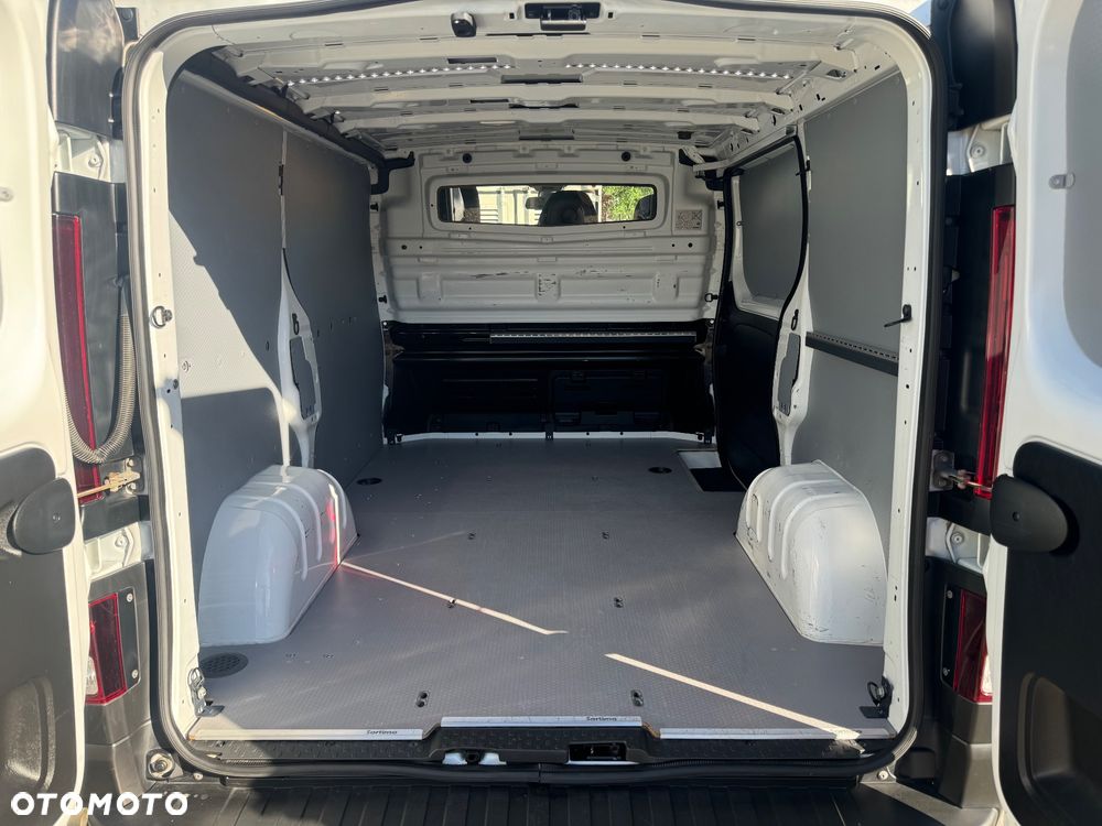 Renault Trafic - 10