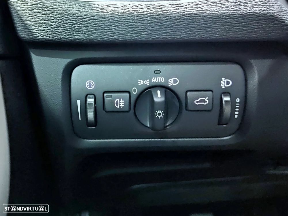 Volvo V40 1.6 D2 Kinetic Eco - 27