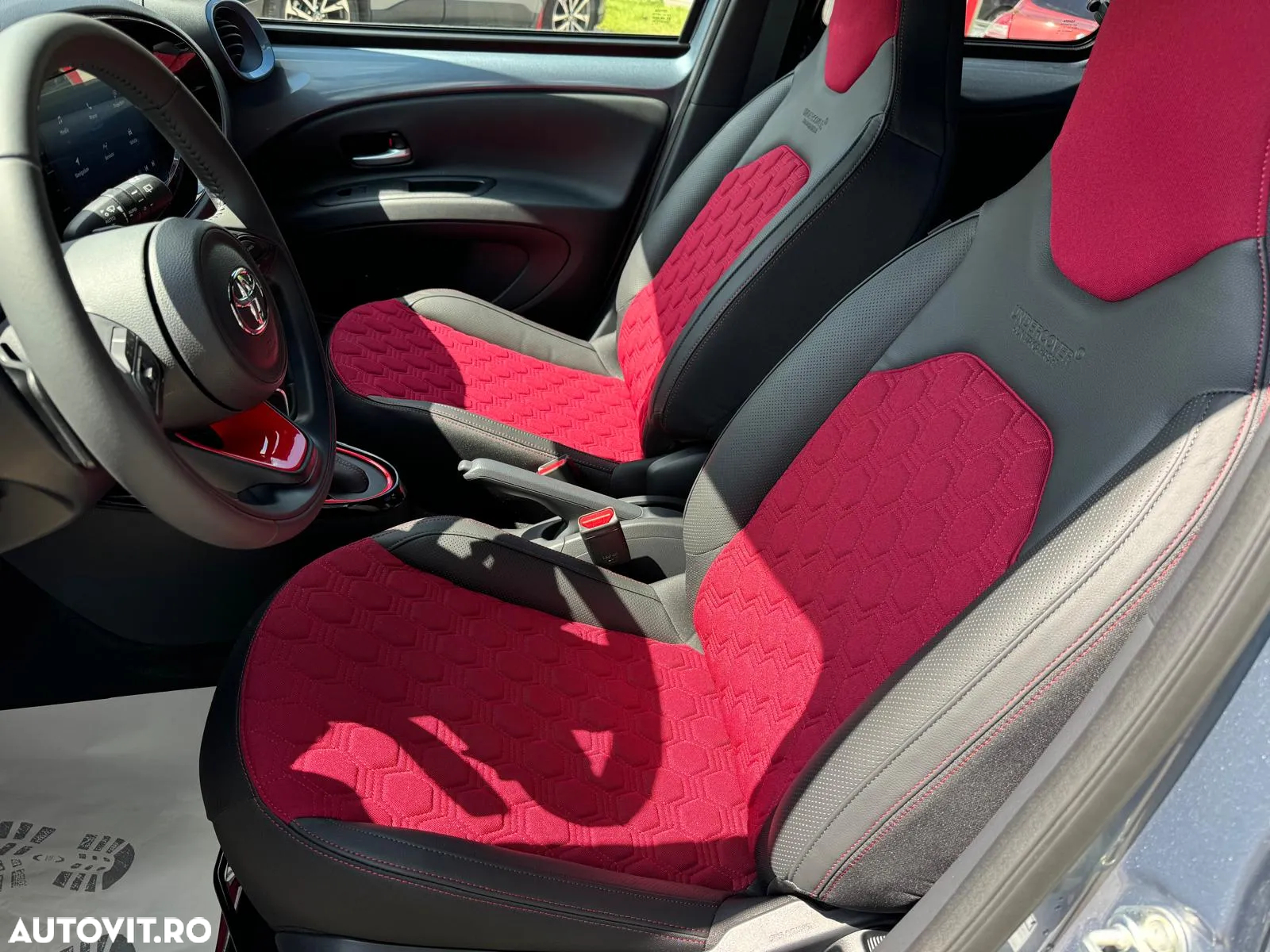Toyota Aygo X 1.0l CVT UNDERCOVER JBL - 14