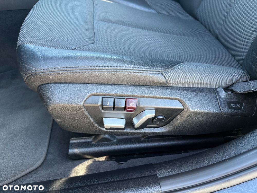 BMW Seria 3 - 28