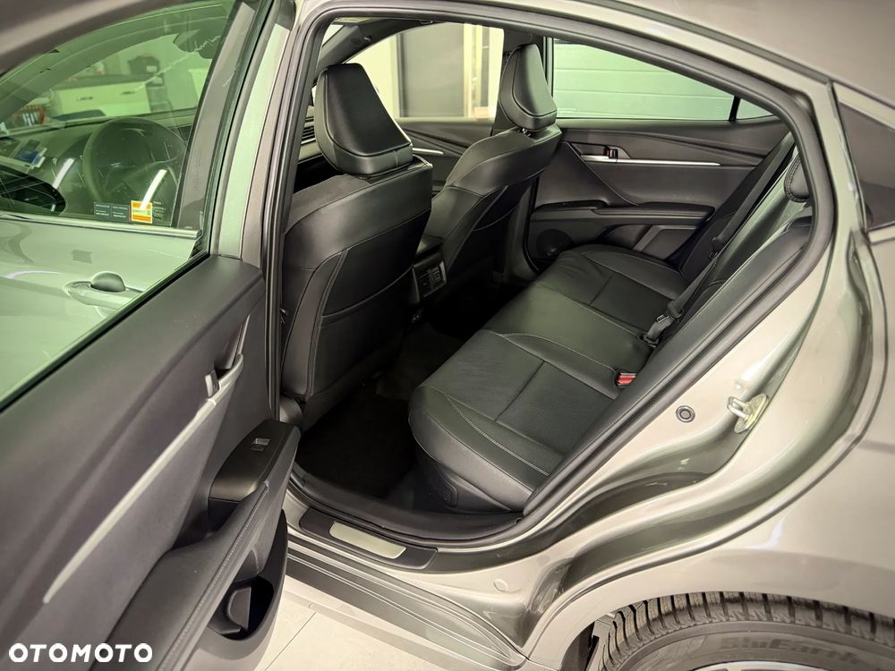 Toyota Camry 2.5 Hybrid Prestige CVT - 18