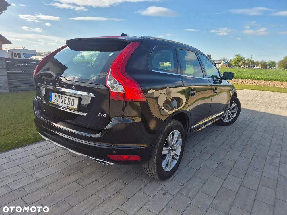 Volvo XC 60 D4 Geartronic Summum - 4