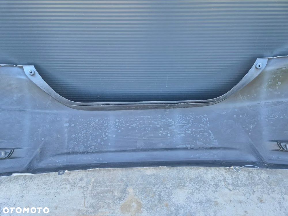 ORYGINALNY ZDERZAK TYLNI TOYOTA Corolla E16 / E18 - 9