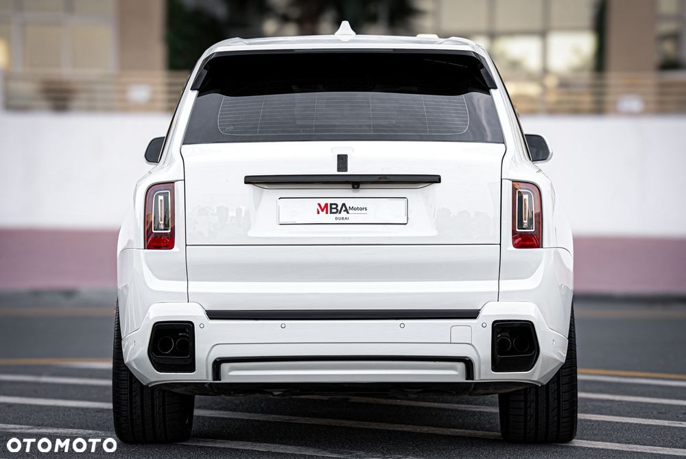 Rolls-Royce Cullinan - 24