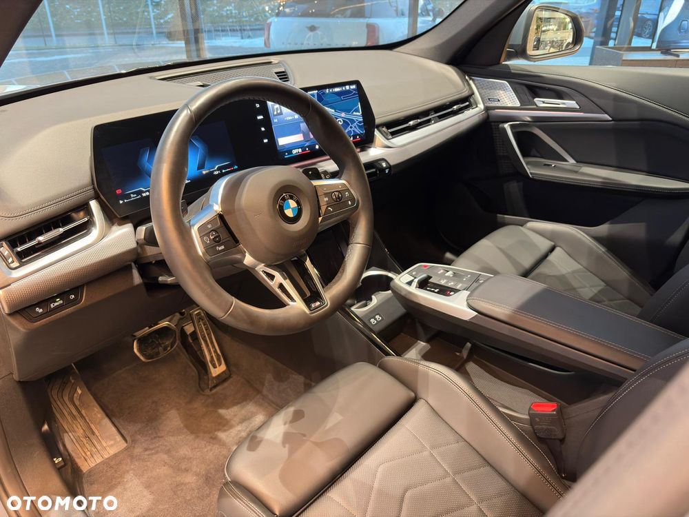 BMW X1 - 13