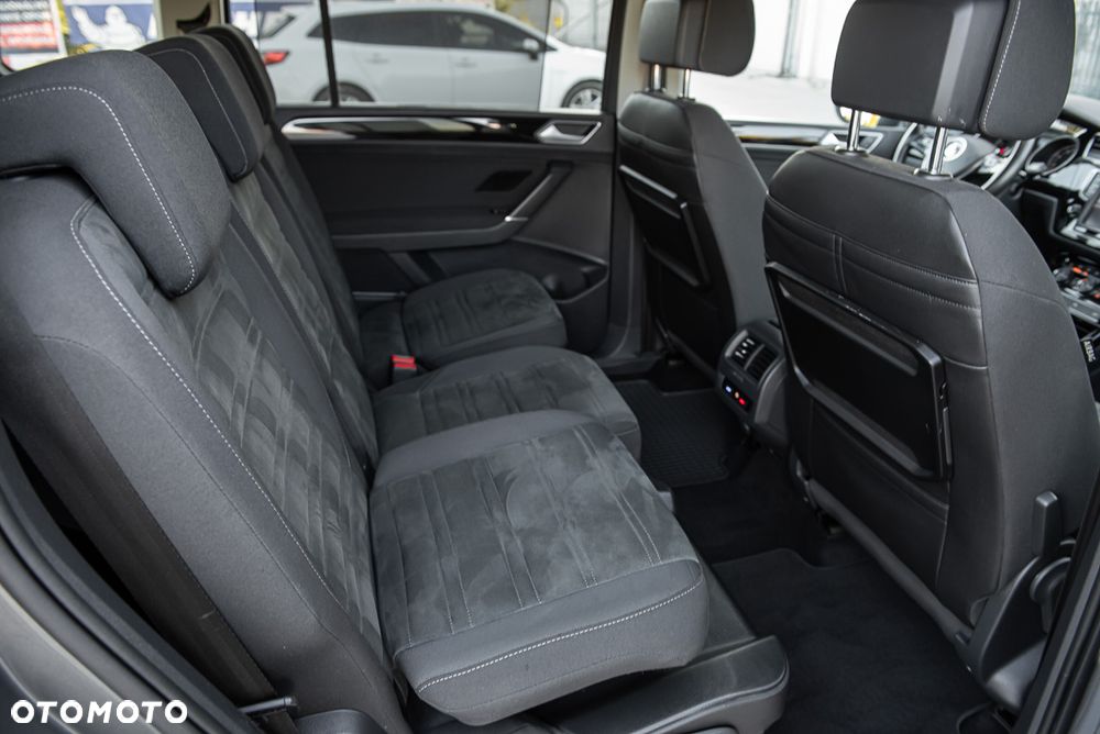 Volkswagen Touran 1.8 TSI (BlueMotion Technology) DSG Highline - 31