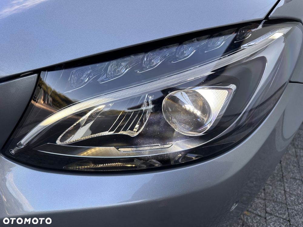 Mercedes-Benz Klasa C 180 T Kompressor Automatik BlueEFFICIENCY Avantgarde - 9